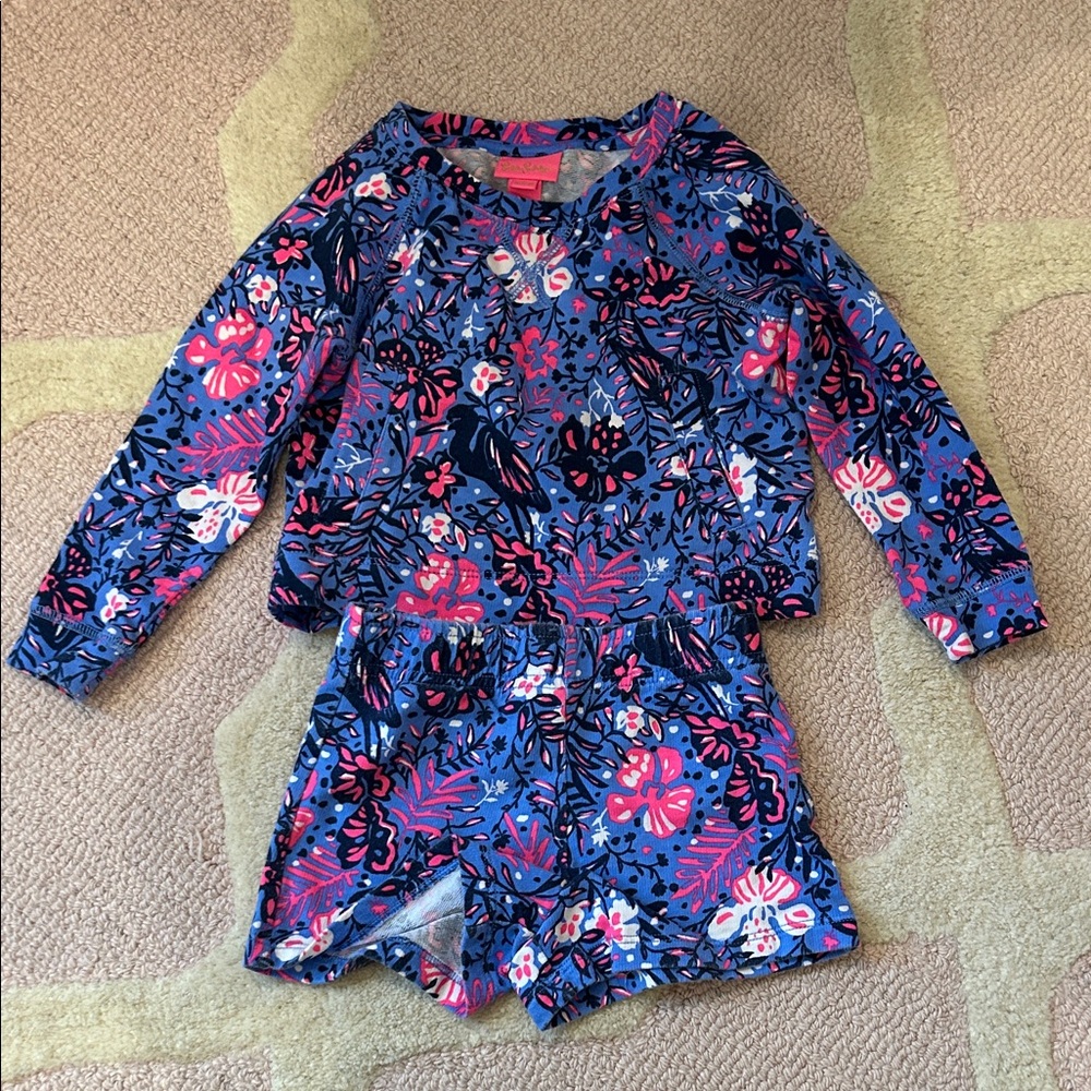 Lilly Pulitzer Kids Floral Sweatshirt and Shorts - Blue and Pink XS 2/3
